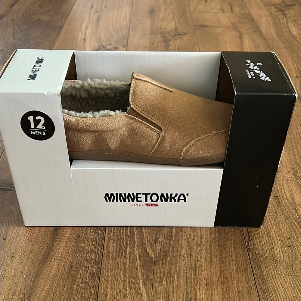 Minnetonka Men's Tan Slip-On Shoes